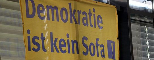 Bild zur Veranstaltung Vertrauen unter Druck: Gerüchte, Vorurteile und Zweifel in der demokratischen Öffentlichkeit, von Weimar bis heute